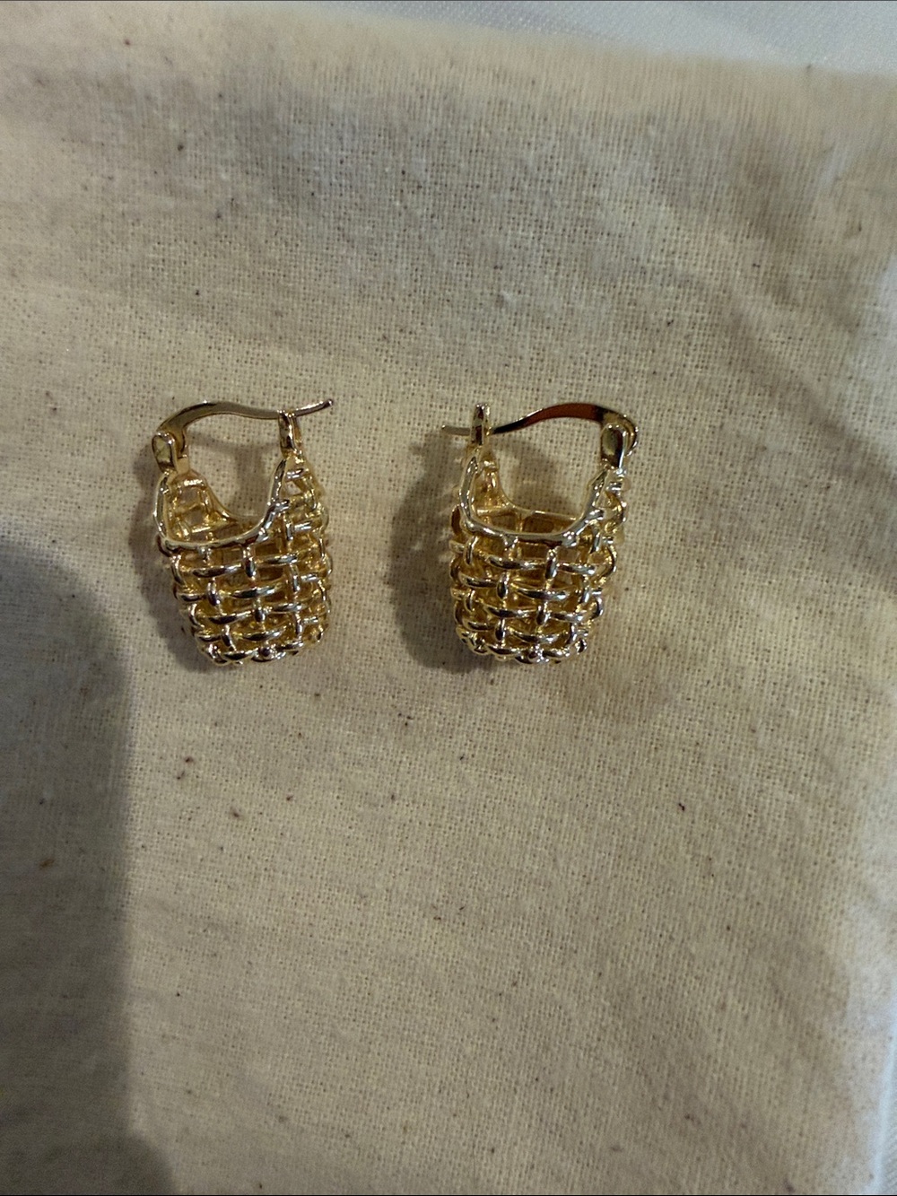 Nantucket Gold Basket Weave Hoop Earrings - Women's Jewelry